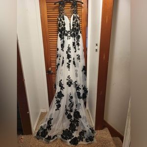 Custom Wedding Dress Never Worn!!